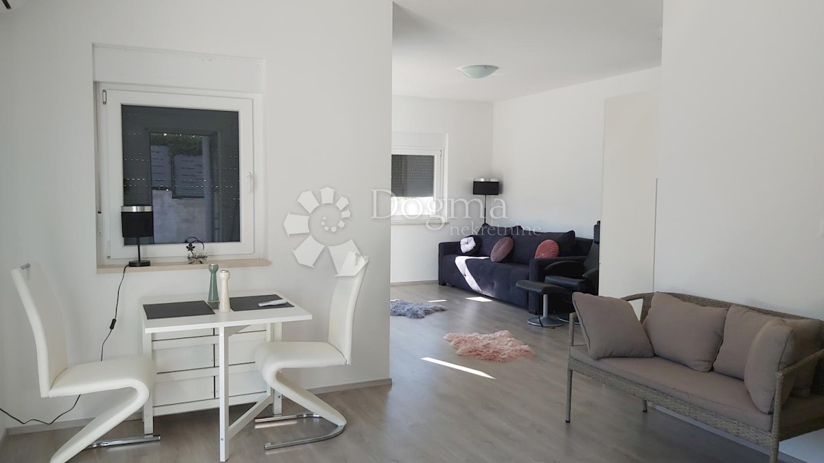 Casa In vendita - ISTARSKA  POREČ 