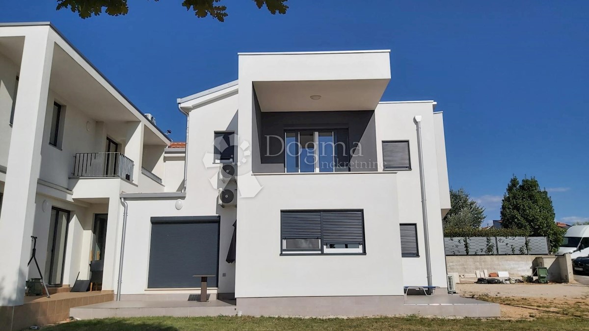 Casa In vendita - ISTARSKA  POREČ 