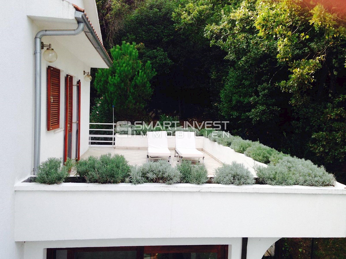 Stan Na prodaju - PRIMORSKO-GORANSKA  OPATIJA 