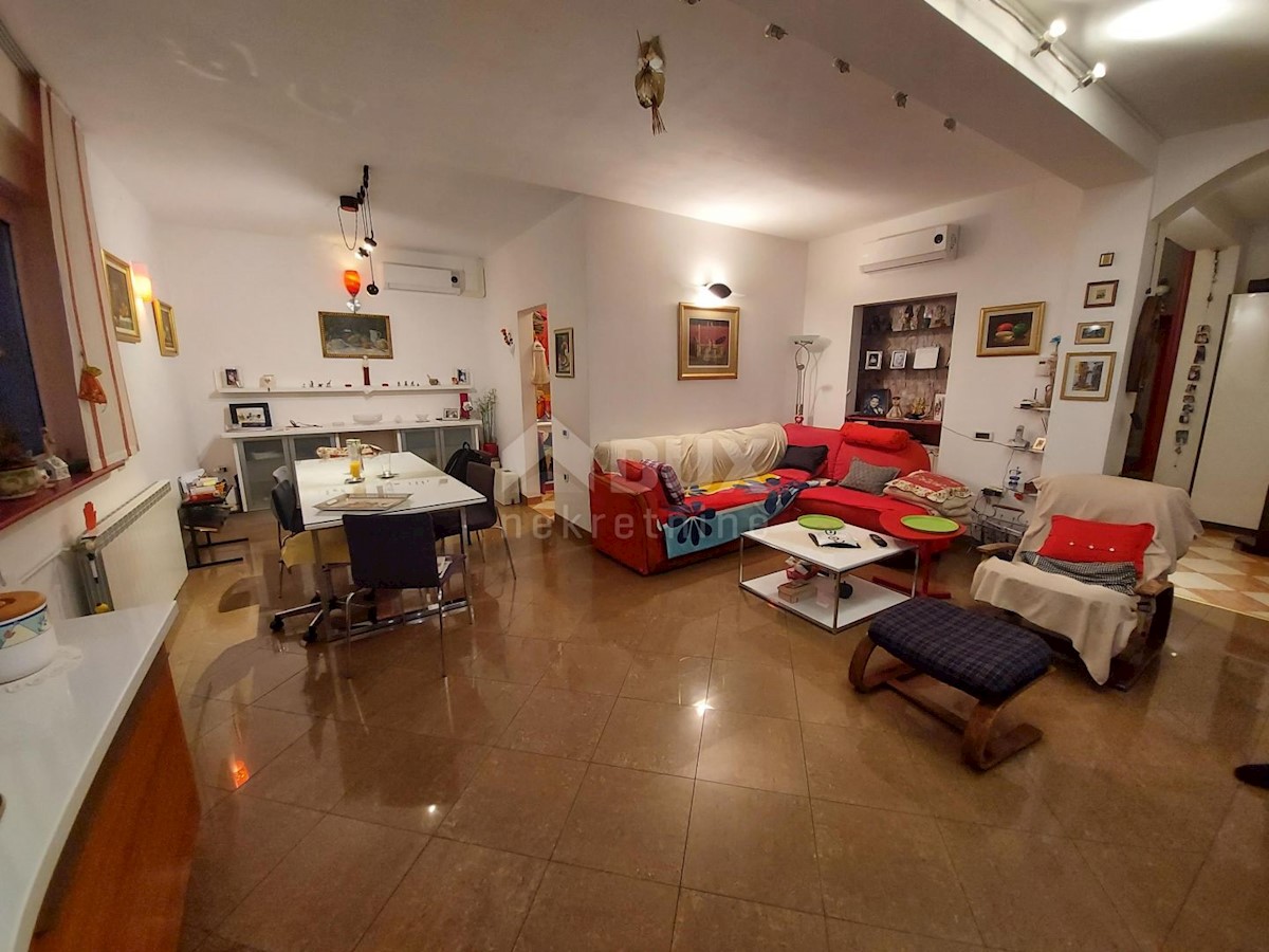 Haus Zu verkaufen - PRIMORSKO-GORANSKA OPATIJA
