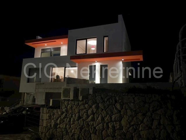 Maison à vendre 375 m² – Podstrana