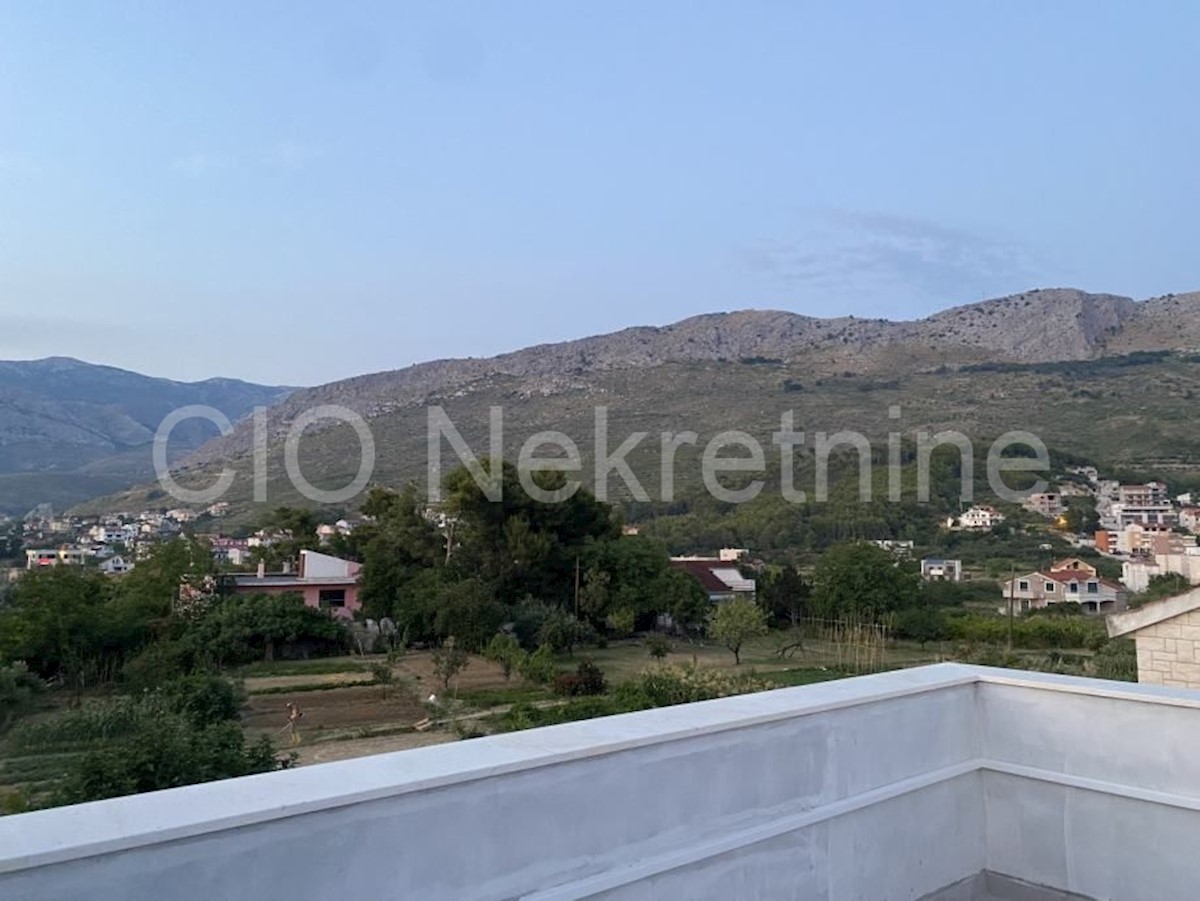 House For sale - SPLITSKO-DALMATINSKA  PODSTRANA 