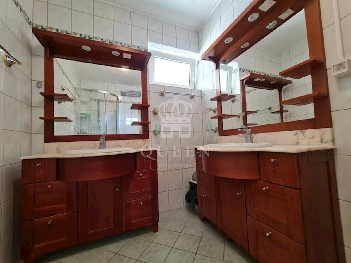 Casa In vendita - ZADARSKA  VIR 