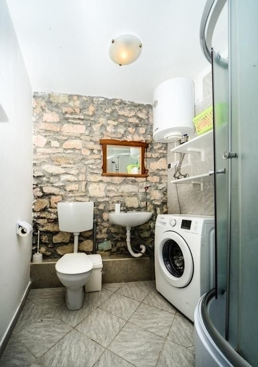 House For sale - ISTARSKA  LIŽNJAN 