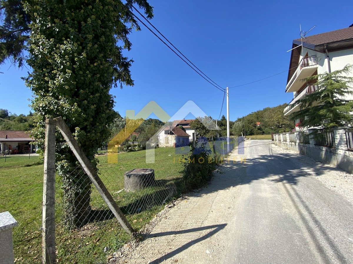 Pozemok Na predaj - KRAPINSKO-ZAGORSKA  VELIKO TRGOVIŠĆE 