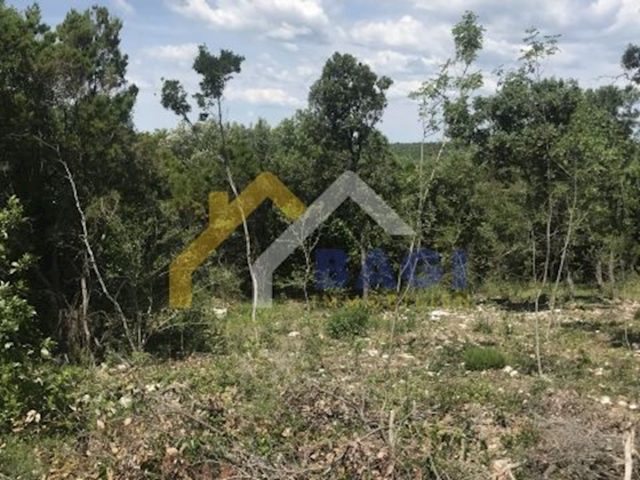 Pozemek na prodej 3824 m² – Peruški