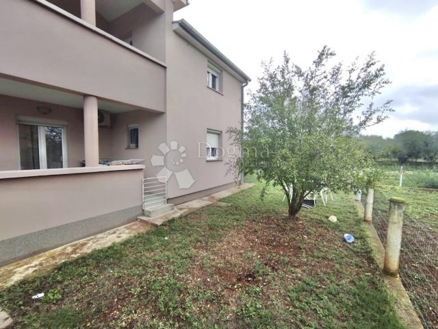 Kuća na prodaju 226 m² – Galižana