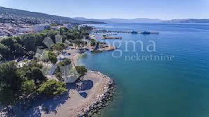 Hiša na predaj 400 m² – Crikvenica
