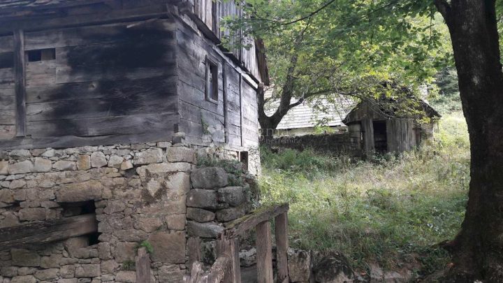 Hiša Naprodaj - Karlovačka Slunj - foto 5/13