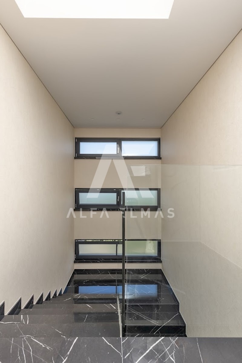 Apartma Naprodaj - PRIMORSKO-GORANSKA  Krk
