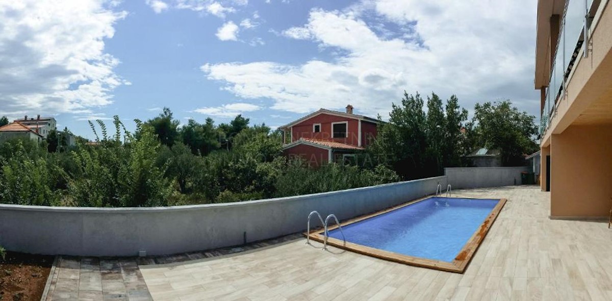 Maison À vendre - ŠIBENSKO-KNINSKA  TRIBUNJ 
