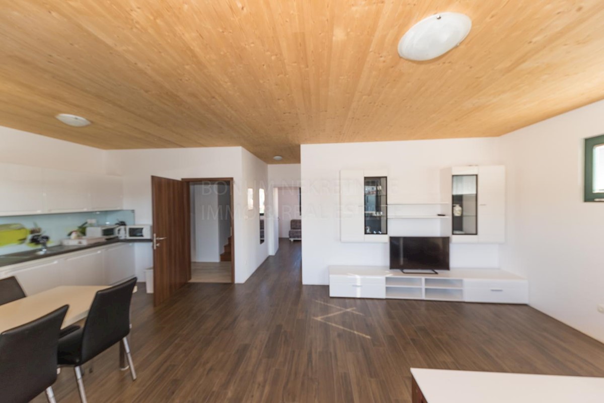 Maison À vendre - ŠIBENSKO-KNINSKA  TRIBUNJ 