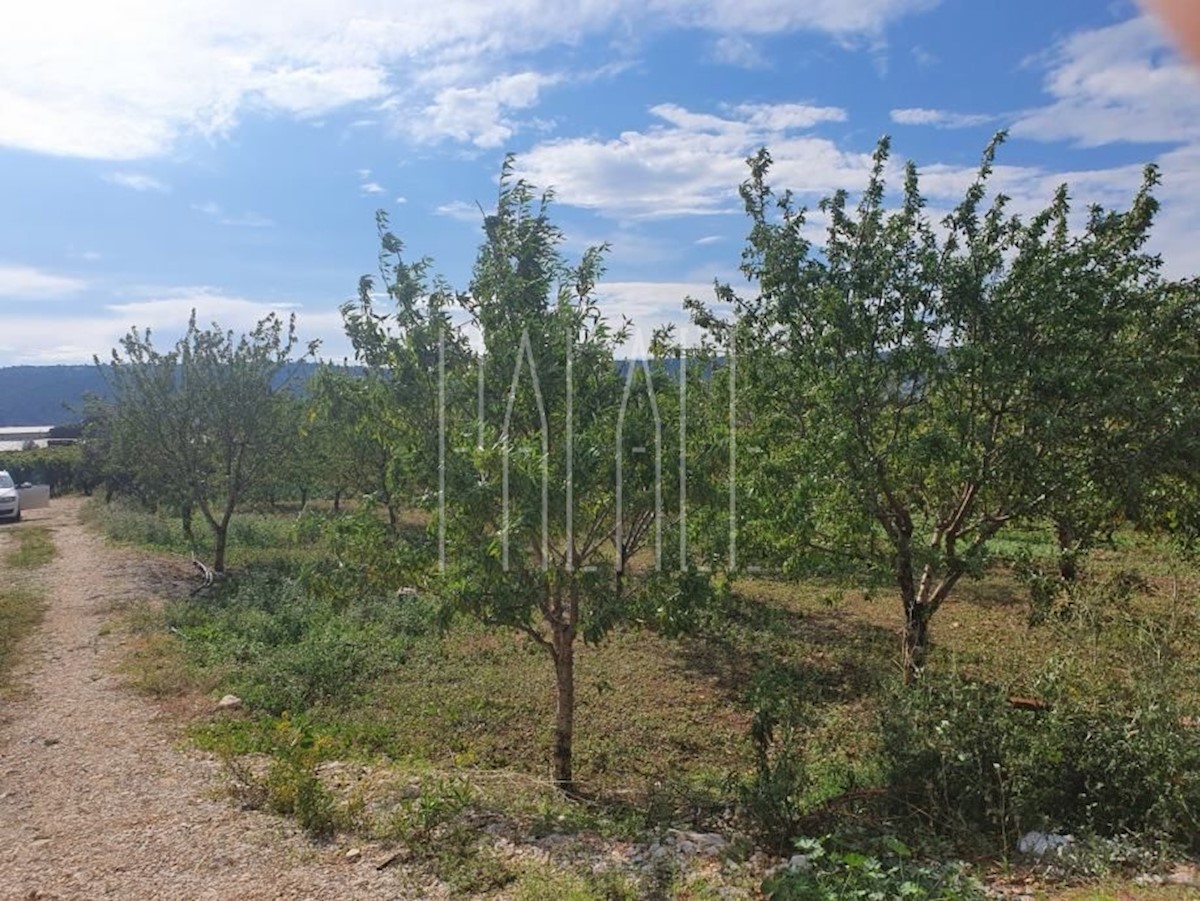 Terreno In vendita - SPLITSKO-DALMATINSKA  TROGIR 