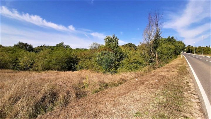 Terrain à vendre 3610 m² – Karojba