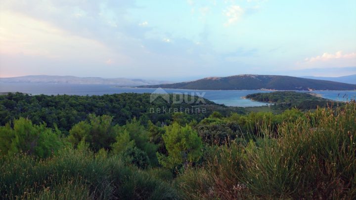 Zemljište na prodaju 976 m² – Lopar