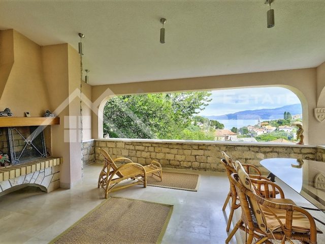 Maison à vendre 330 m² – Brač