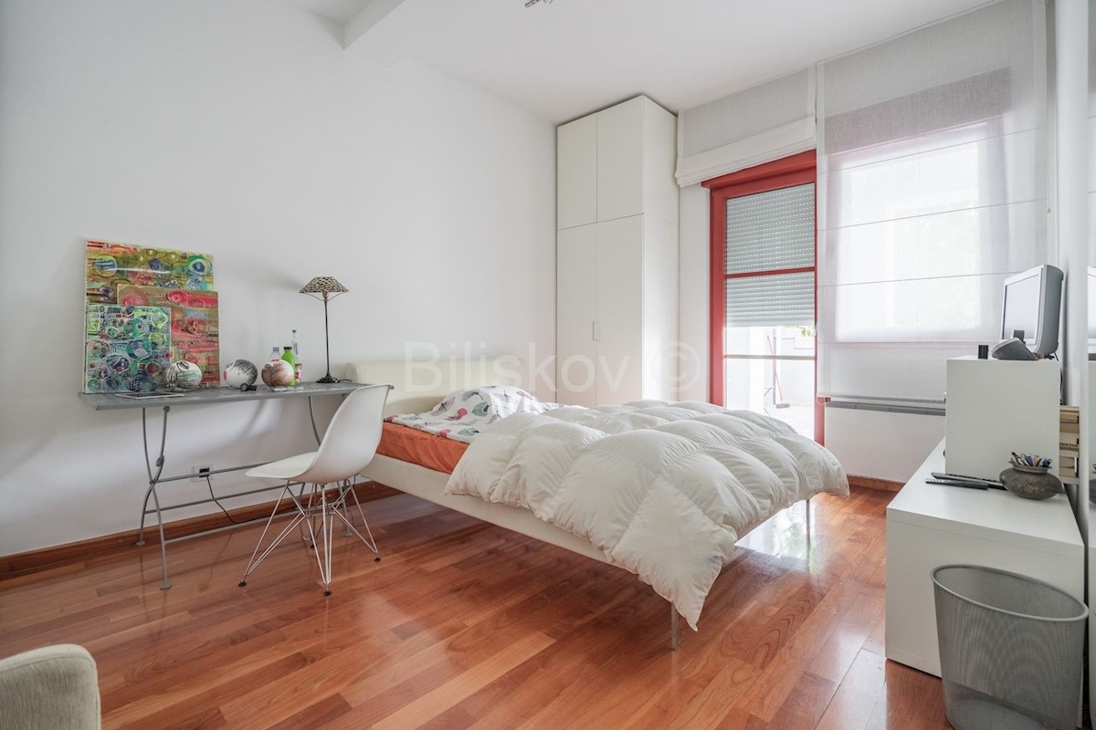 Maison À vendre - GRAD ZAGREB ZAGREB