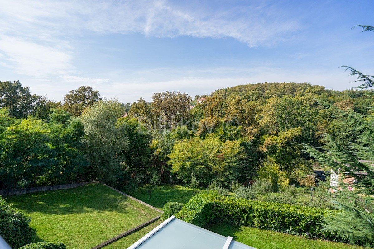 Maison À vendre - GRAD ZAGREB ZAGREB
