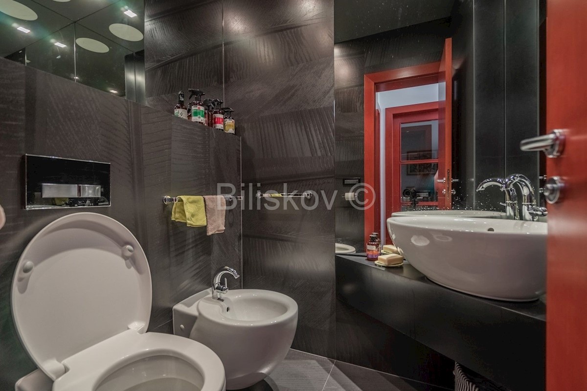Maison À vendre - GRAD ZAGREB ZAGREB