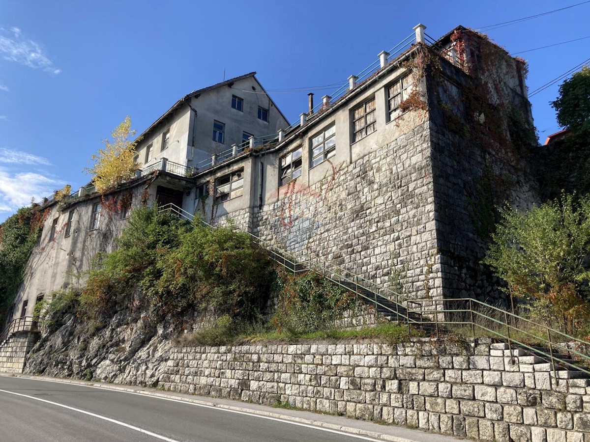 Gewerbefläche Zu verkaufen - KARLOVAČKA  SLUNJ 