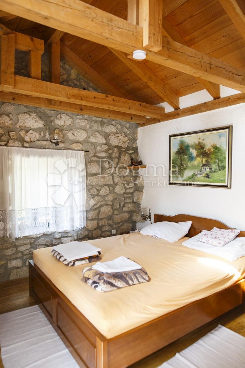 Kuća Na prodaju - PRIMORSKO-GORANSKA  VINODOLSKA OPĆINA 