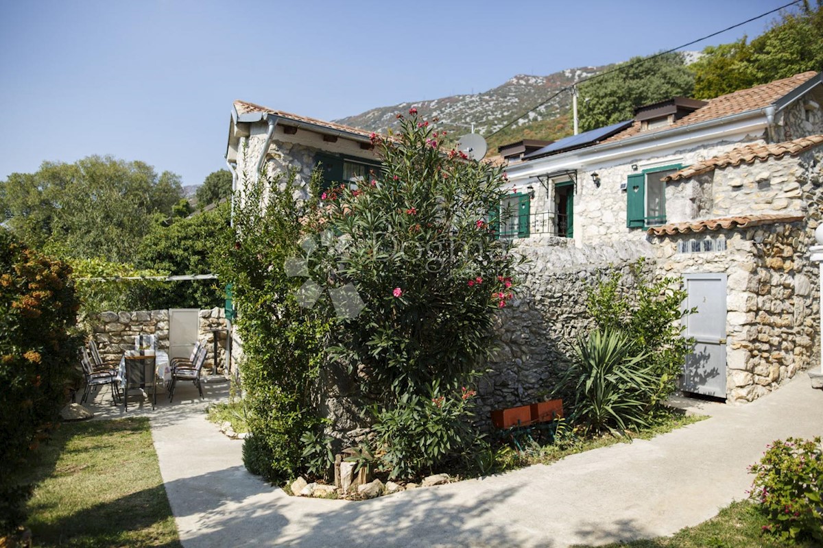 Kuća Na prodaju - PRIMORSKO-GORANSKA  VINODOLSKA OPĆINA 
