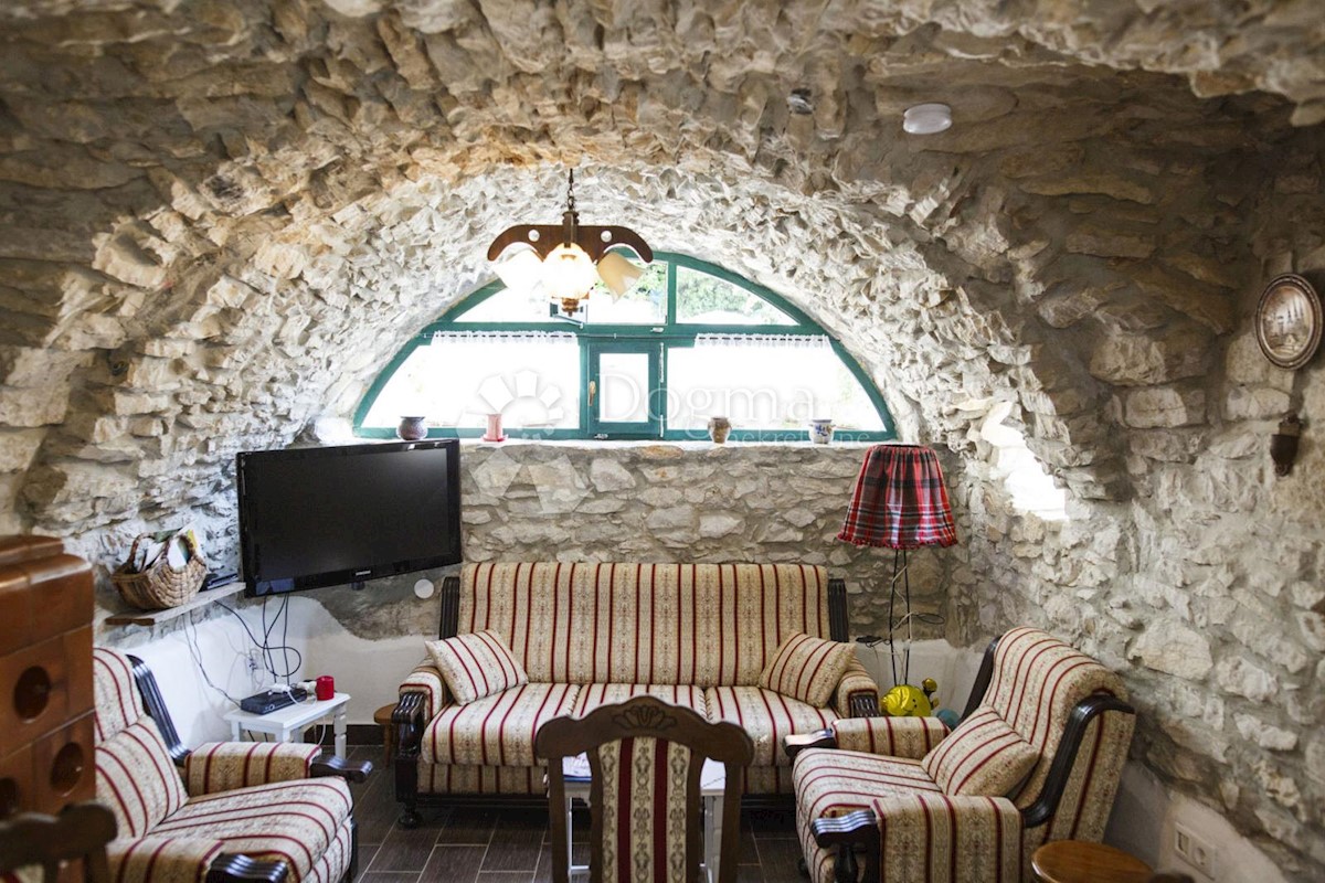 Kuća Na prodaju - PRIMORSKO-GORANSKA  VINODOLSKA OPĆINA 