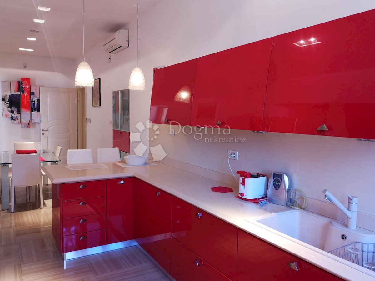 Apartmán Na prodej - PRIMORSKO-GORANSKA  OPATIJA 