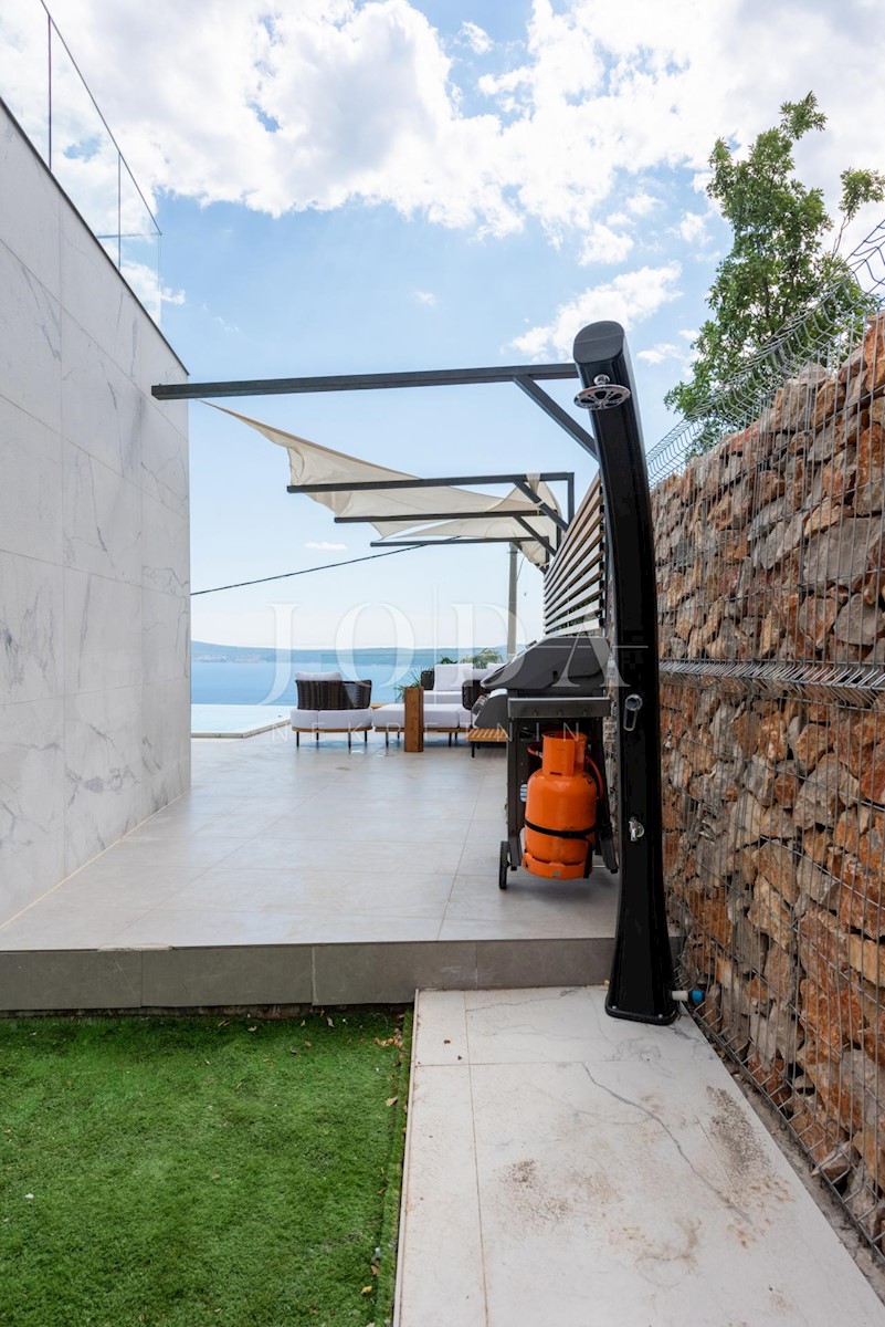 House For sale - PRIMORSKO-GORANSKA  CRIKVENICA 