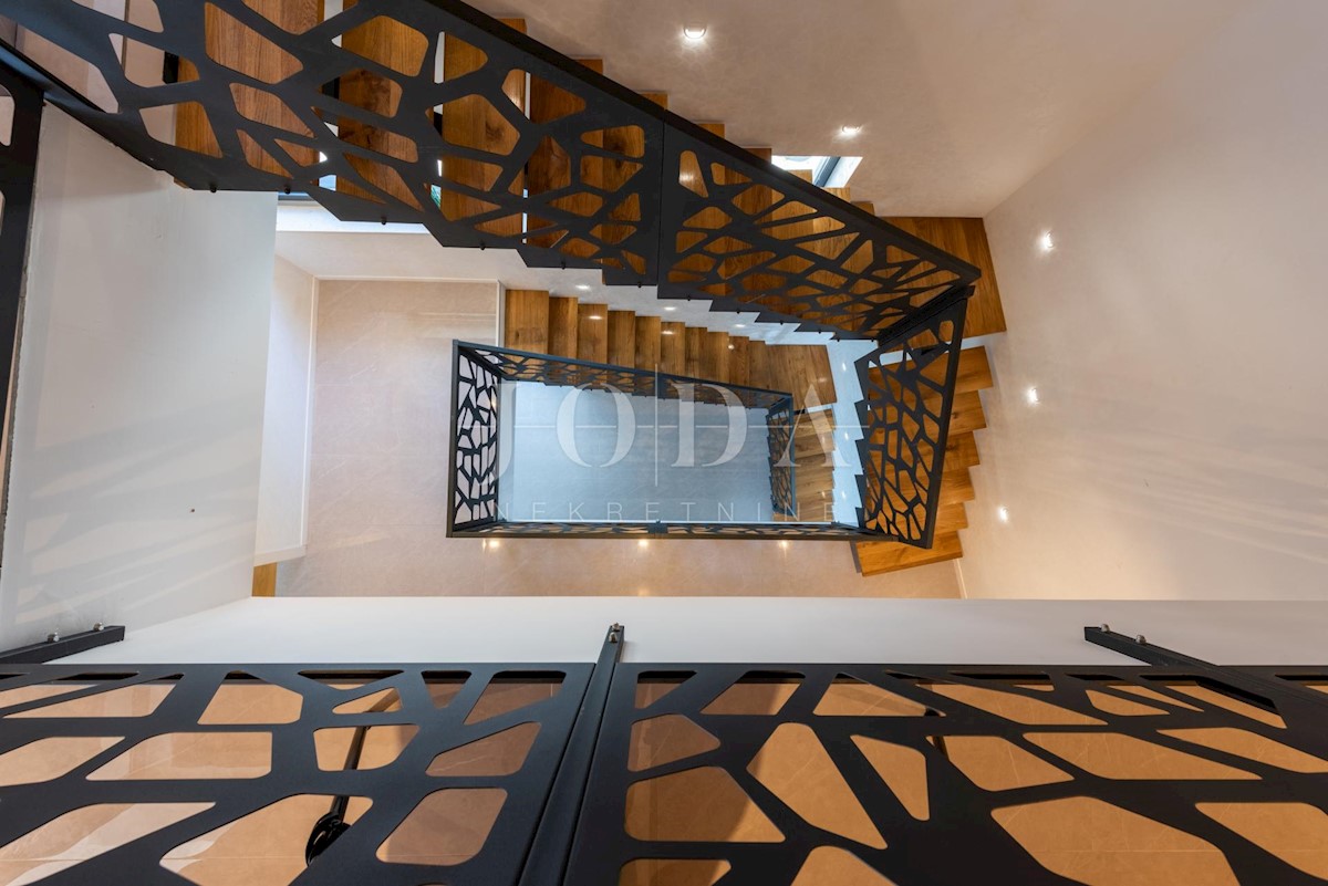 House For sale - PRIMORSKO-GORANSKA  CRIKVENICA 