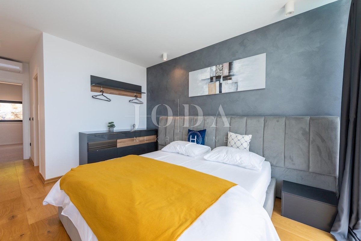 House For sale - PRIMORSKO-GORANSKA  CRIKVENICA 