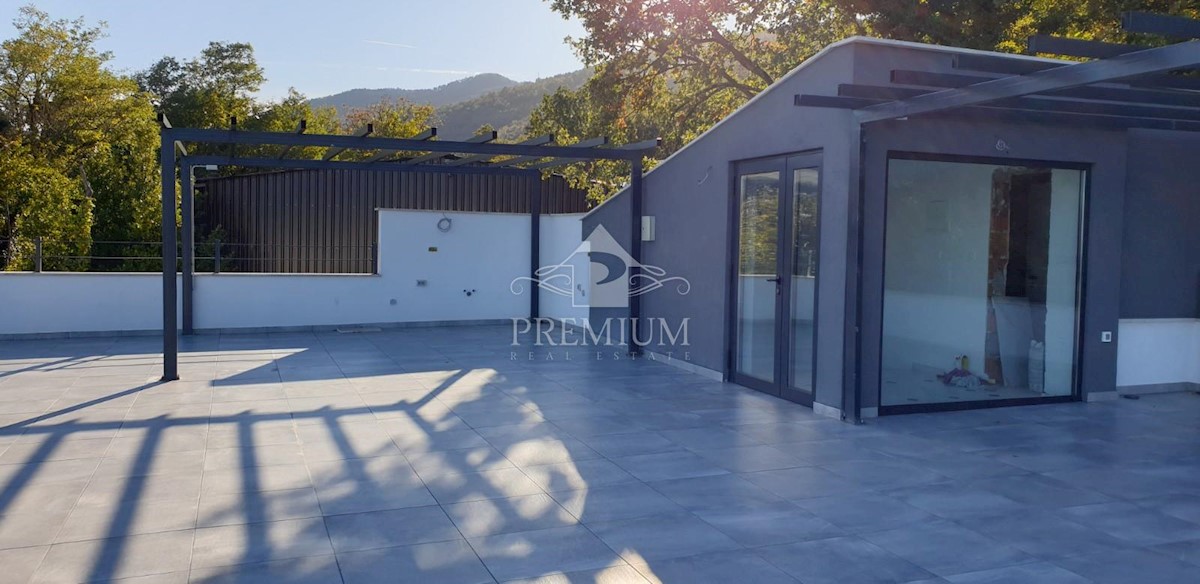 Haus Zu verkaufen - PRIMORSKO-GORANSKA  LOVRAN 