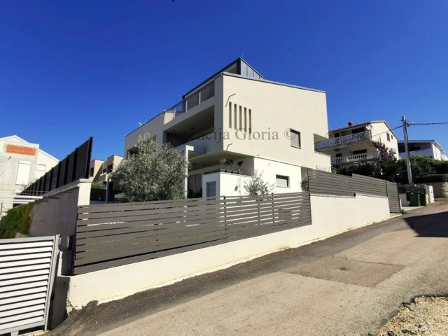 Dom na predaj 470 m² – Kožino