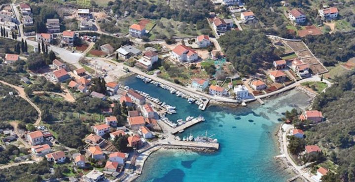 Zemljište na prodaju 837 m² – Žman