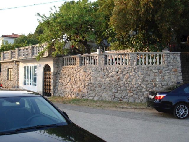 Hiša Na predaj SMOKVICA KRMPOTSKA