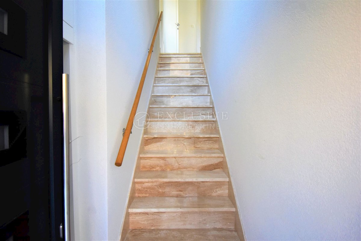 Apartmán Na prodej - PRIMORSKO-GORANSKA  CRIKVENICA 