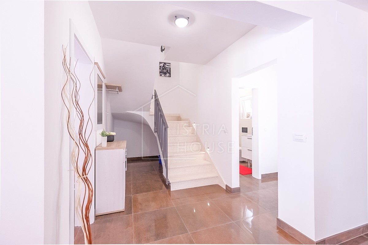 House For sale - ISTARSKA  SVETVINČENAT 