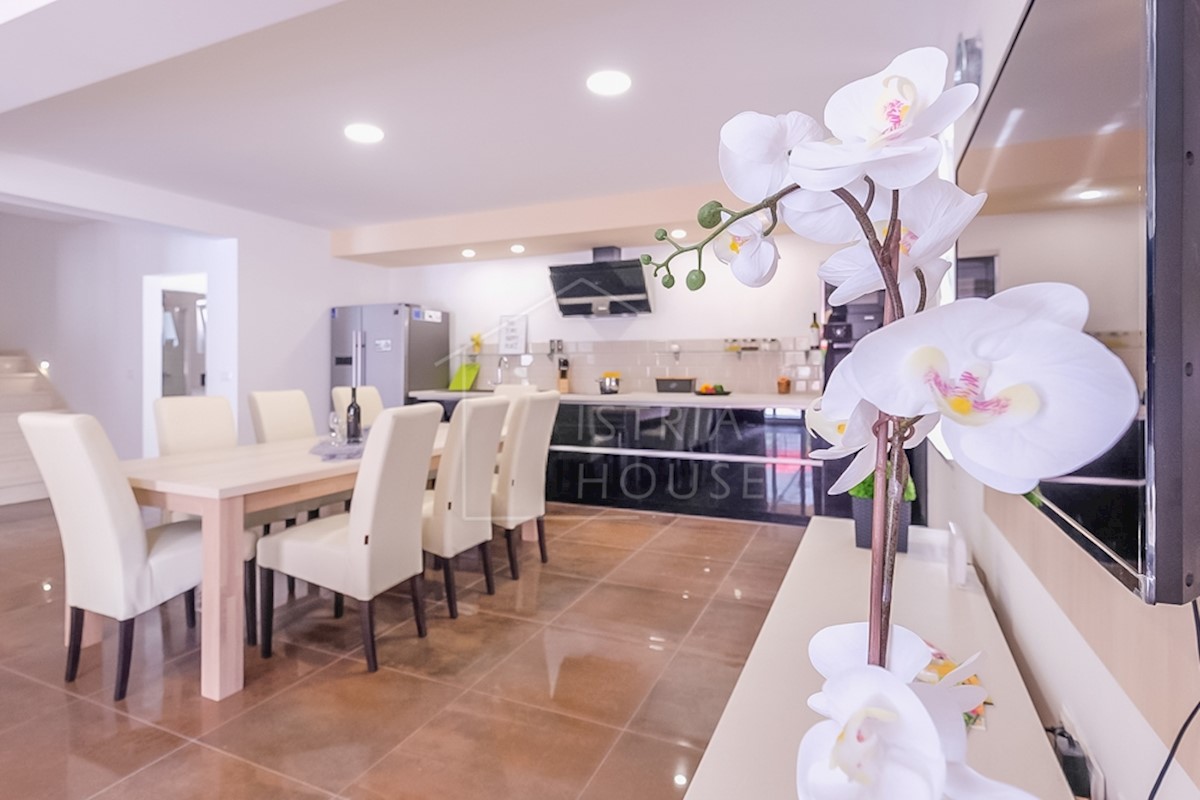 House For sale - ISTARSKA  SVETVINČENAT 