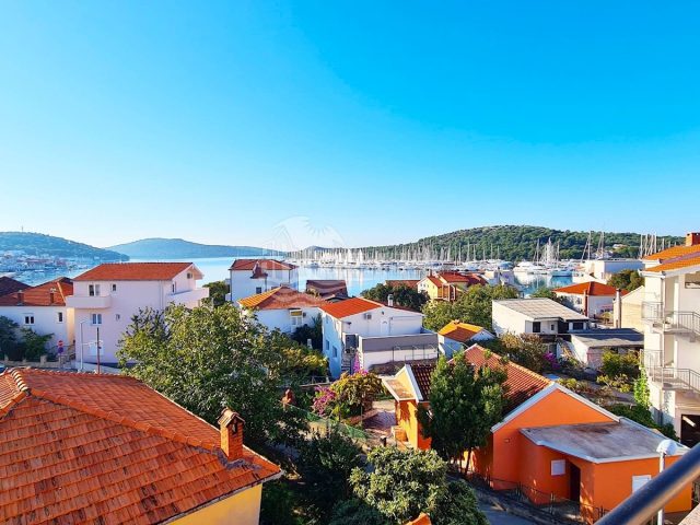 Appartamento in vendita 100 m² – Rogoznica