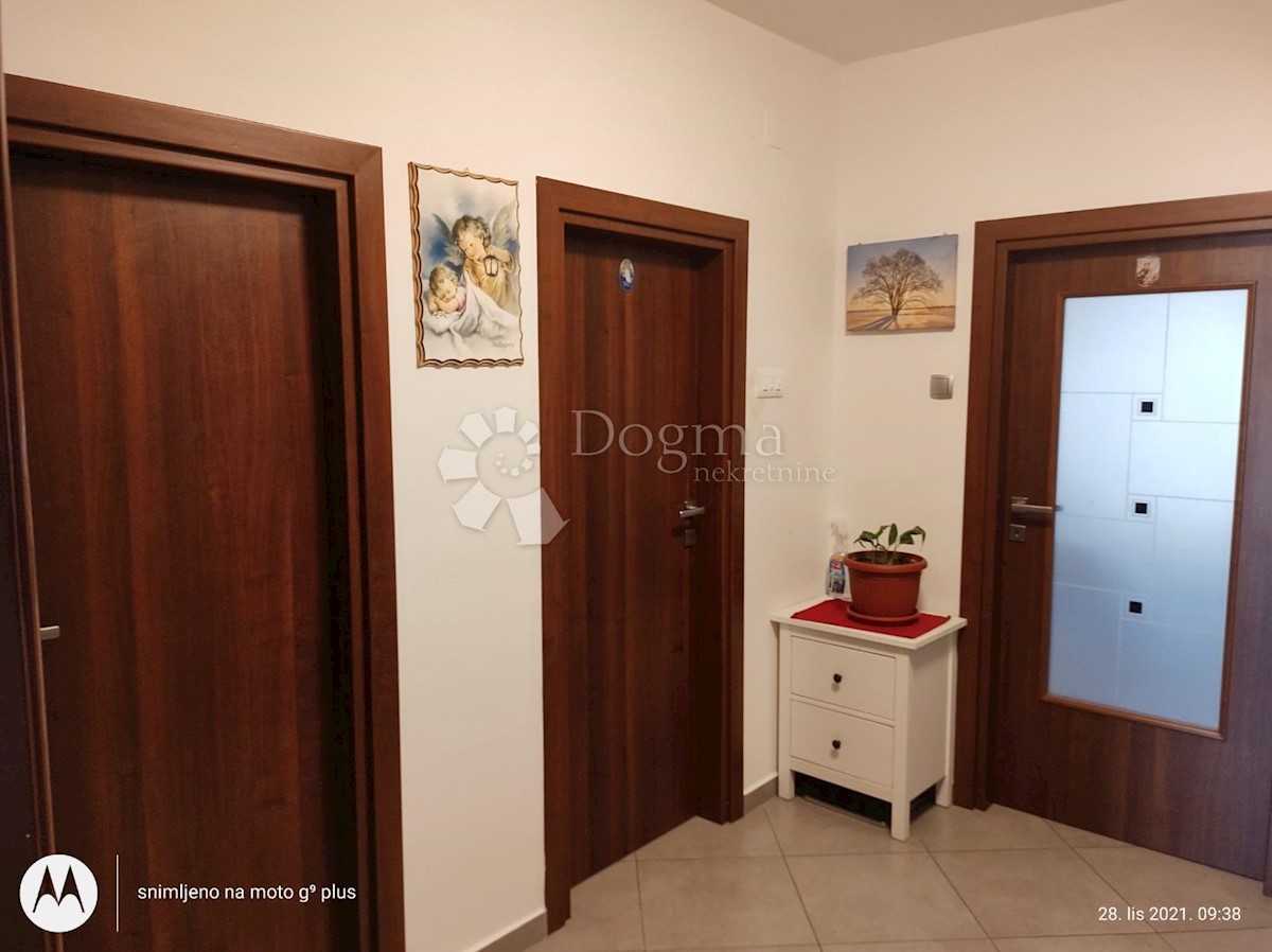 Flat For sale - PRIMORSKO-GORANSKA  BAKAR 