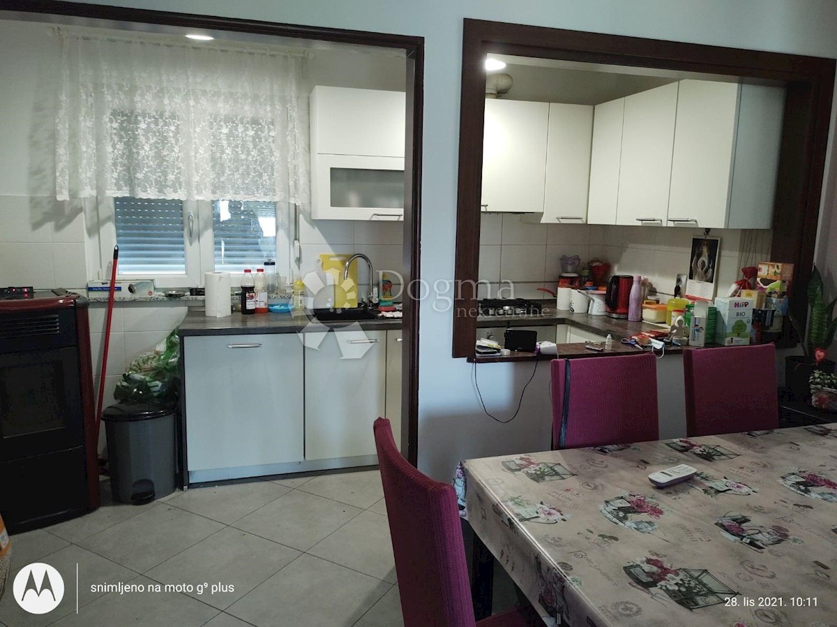 Flat For sale - PRIMORSKO-GORANSKA  BAKAR 