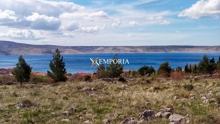 Land for sale 7500 m² – Starigrad