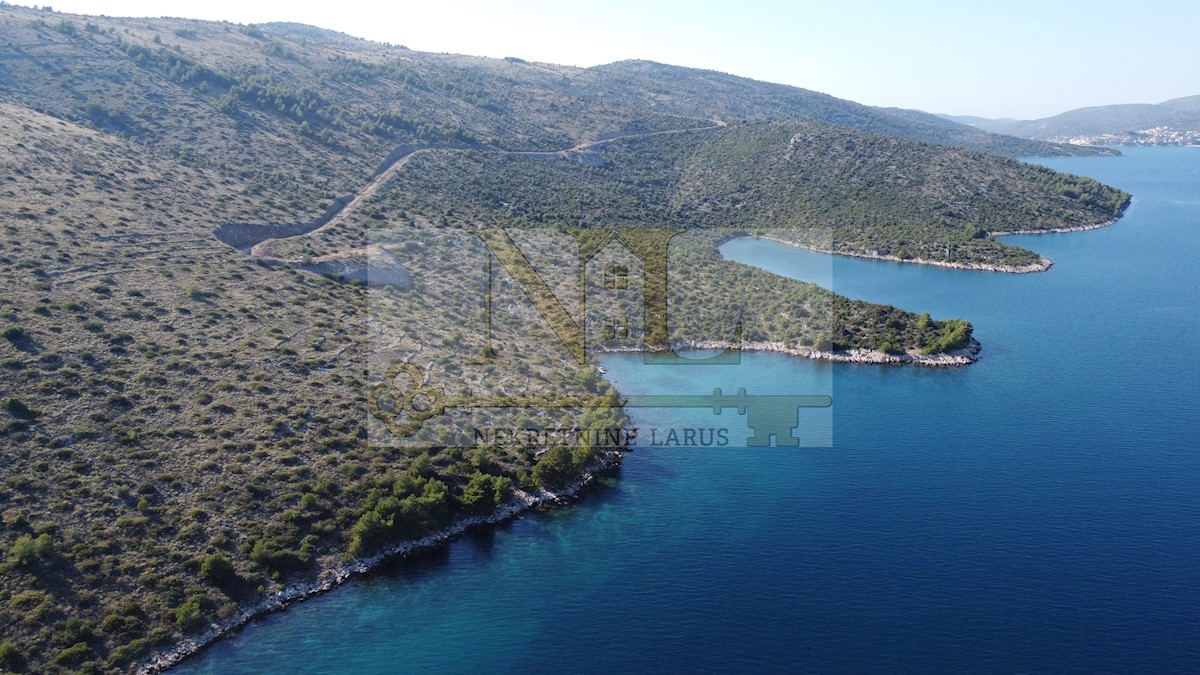 Land For sale - SPLITSKO-DALMATINSKA  MARINA 