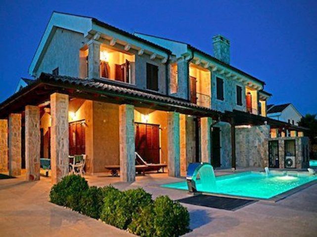House for sale 330 m² – Porat