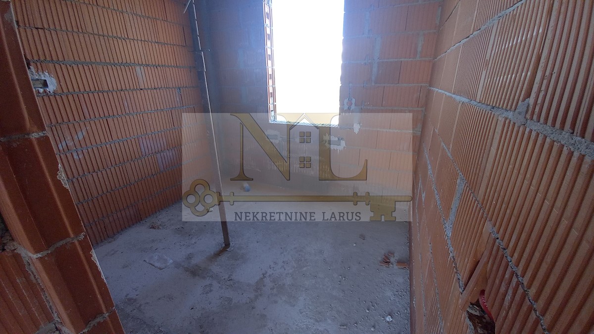 Apartma Naprodaj - SPLITSKO-DALMATINSKA  Čiovo
