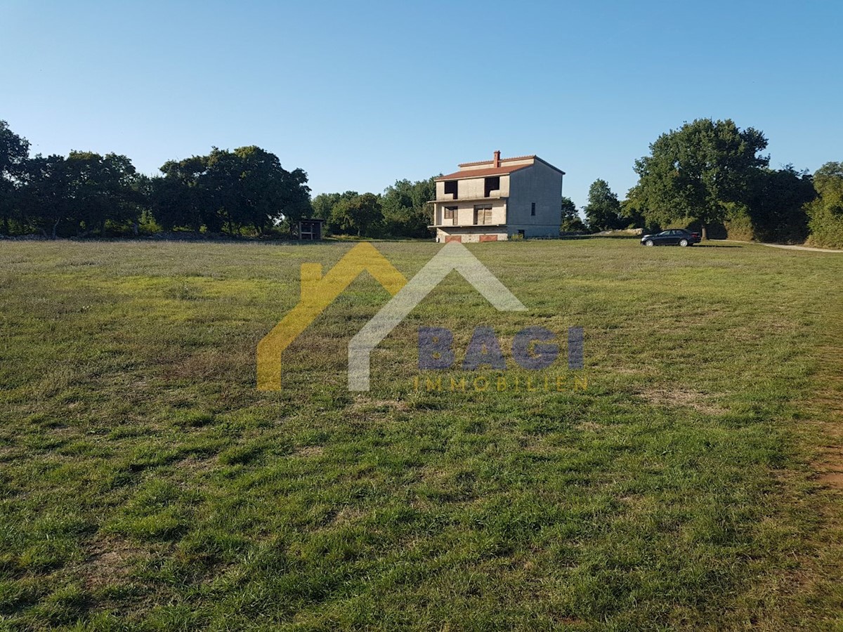 Land For sale - ISTARSKA  LIŽNJAN 