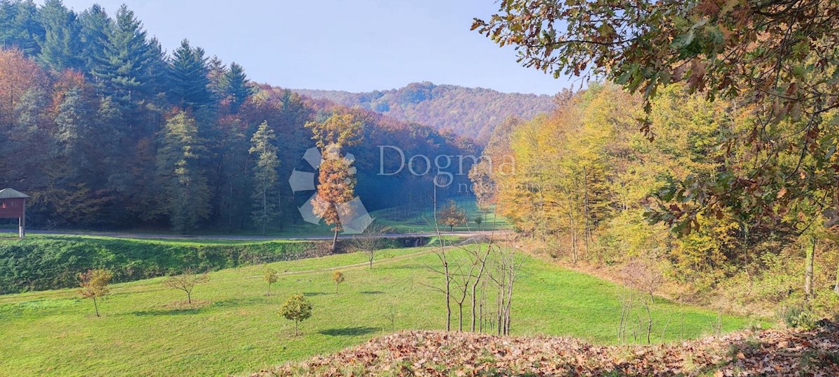 Parcela Na predaj - VARAŽDINSKA  LJUBEŠĆICA 