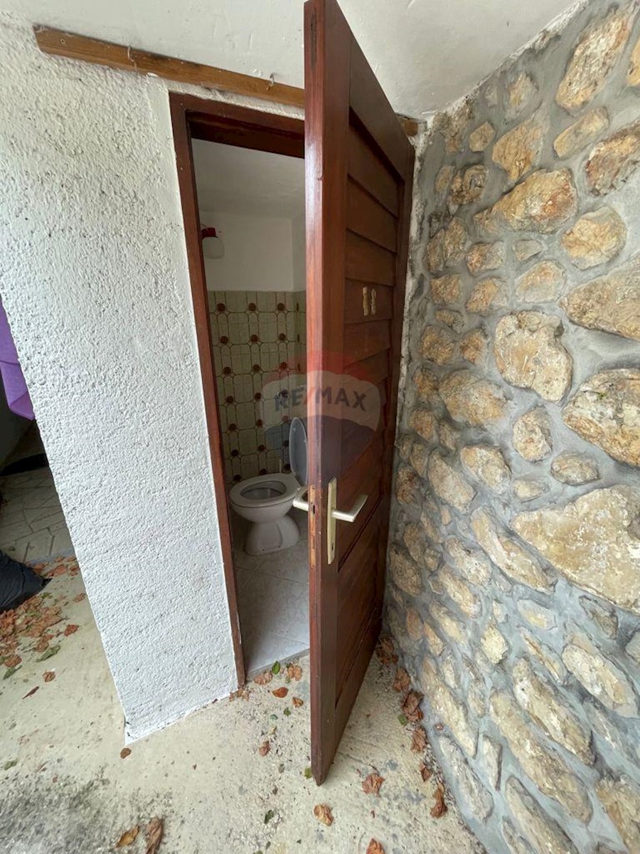 Kuća Na prodaju - PRIMORSKO-GORANSKA  VINODOLSKA OPĆINA 