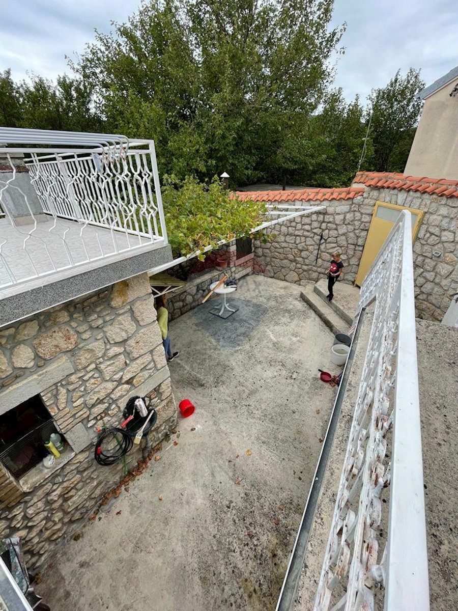 Kuća Na prodaju - PRIMORSKO-GORANSKA  VINODOLSKA OPĆINA 