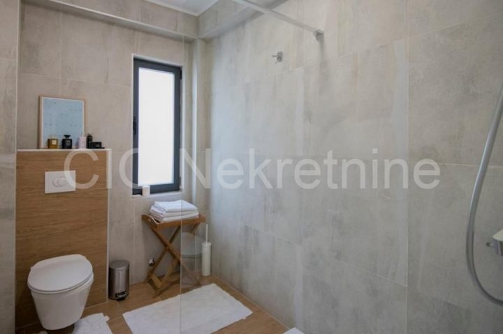 Hiša Naprodaj - Splitsko-dalmatinska Podstrana - foto 5/14